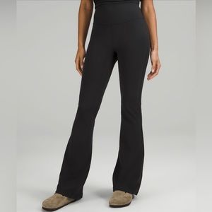 Groove Super High-Rise Flare Pant
